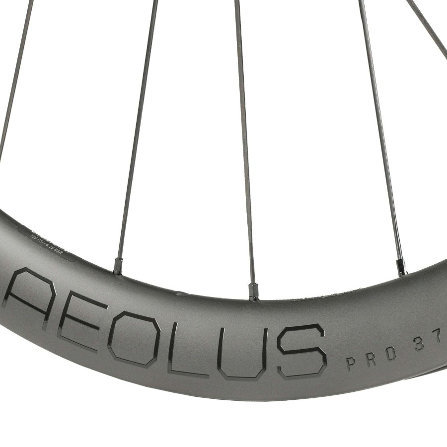 Road Bike Wheels * | Bontrager Bargain Sale Aeolus Pro 37 Disc Clincher Rear Wheel